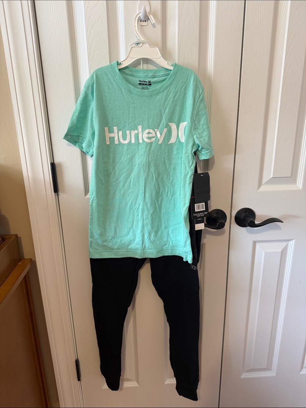 NWT Hurley Kids Mint Teal Logo Short Sleeve Tee and 2xist sweatpants